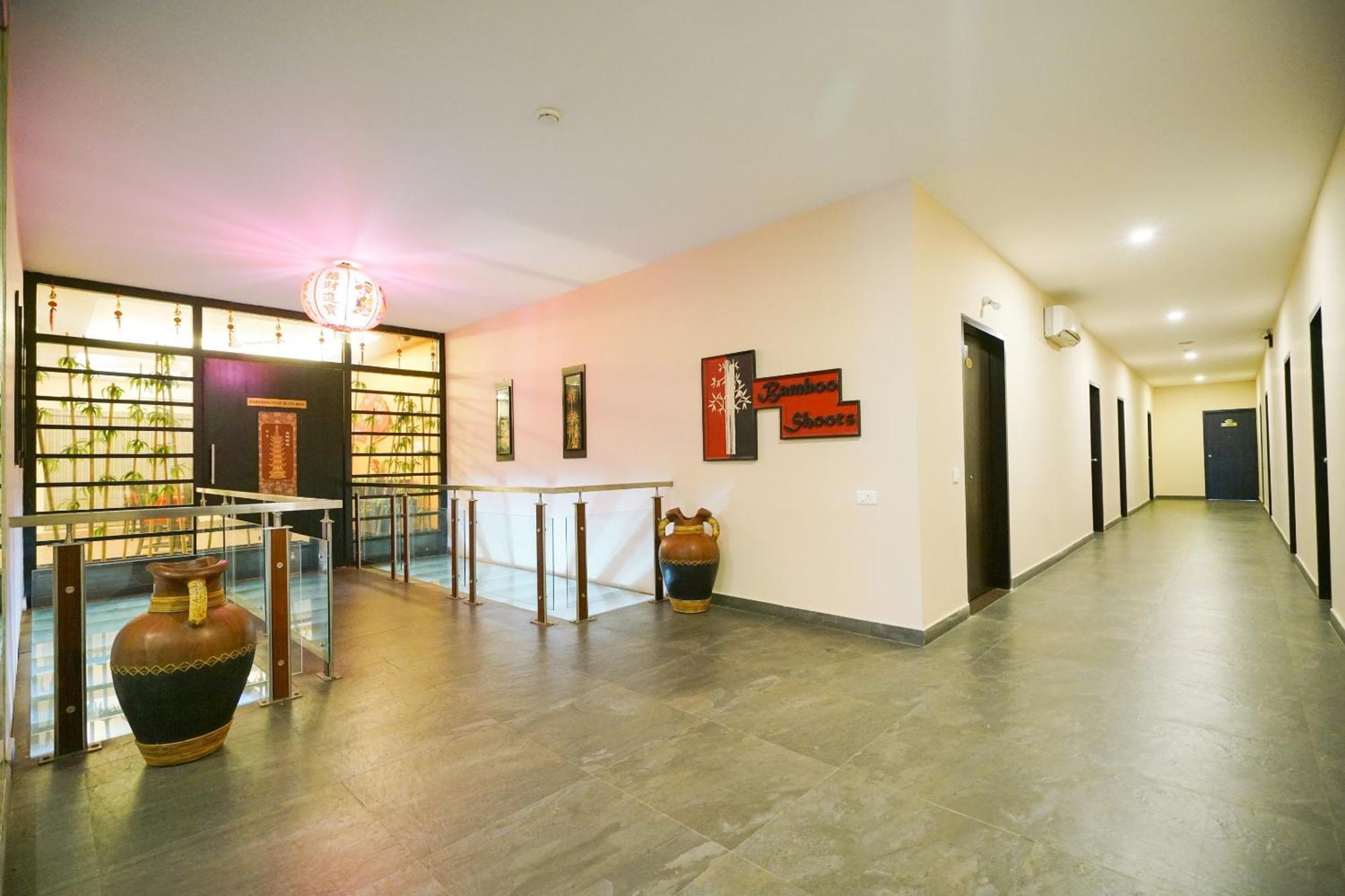Super Townhouse Mookkannoor Tourist Home Angamali Kültér fotó